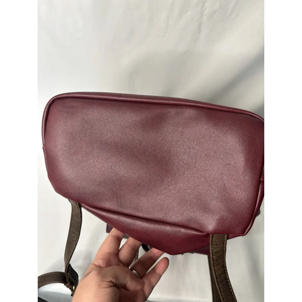 Harry Potter Hogwarts Alumni Maroon Faux Leather Backpack Handbag Purse